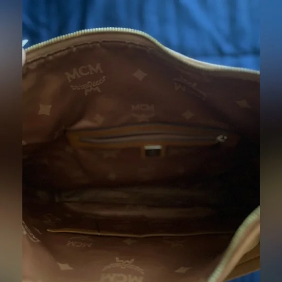 PRE LOVED COGNAC MCM SHOULDER BAG - Picture 4 of 8